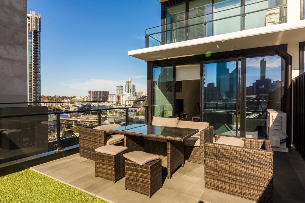 Mj Shortstay Apartments - Platinum Tower Melbourne Exterior photo